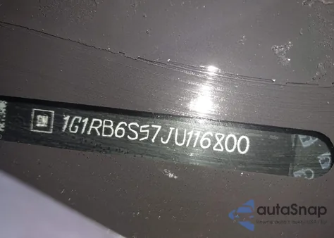 2018 Chevrolet Volt Premier z USA, uszkodzony, nr VIN 1G1RB6S57JU116800